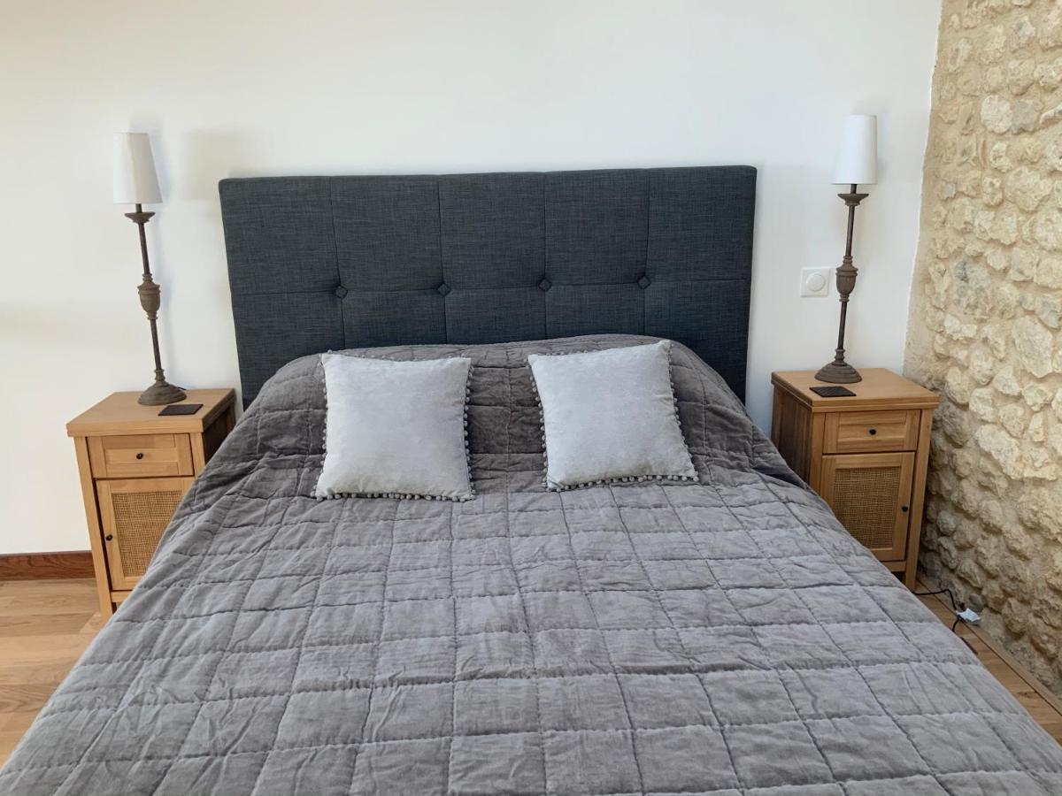 Les Ombrieres Bed & Breakfast Porcheresse Екстериор снимка