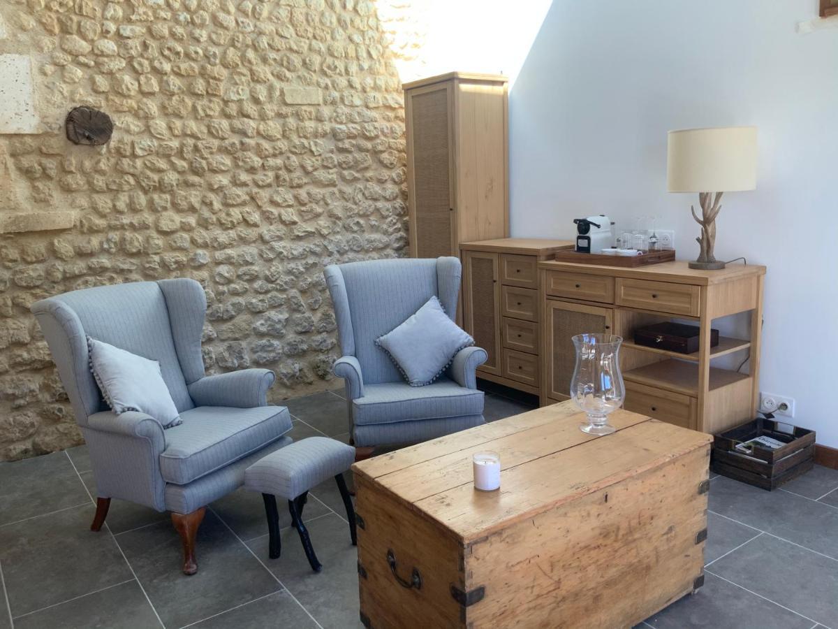 Les Ombrieres Bed & Breakfast Porcheresse Екстериор снимка