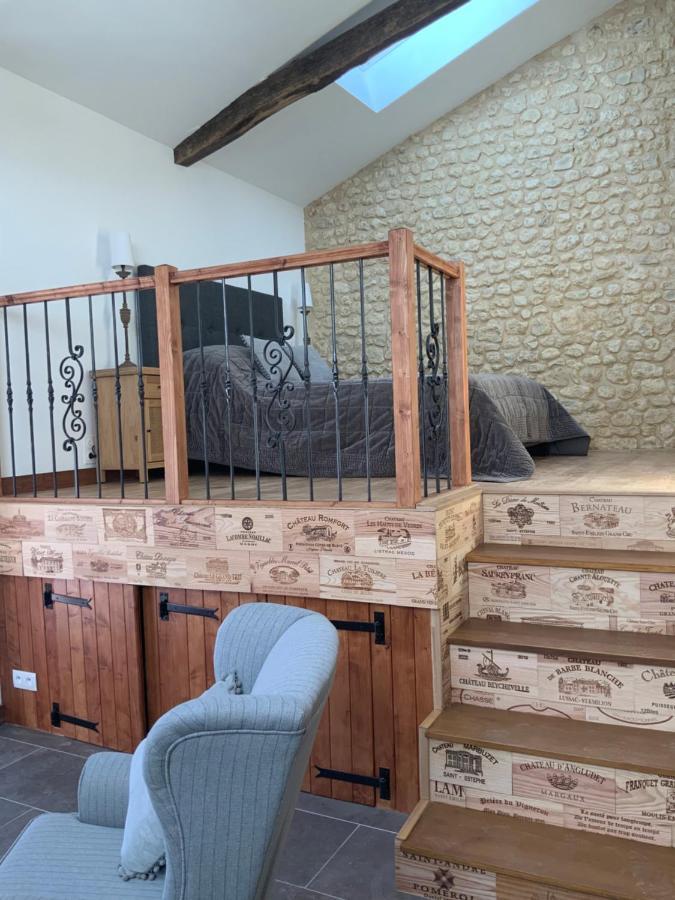 Les Ombrieres Bed & Breakfast Porcheresse Екстериор снимка
